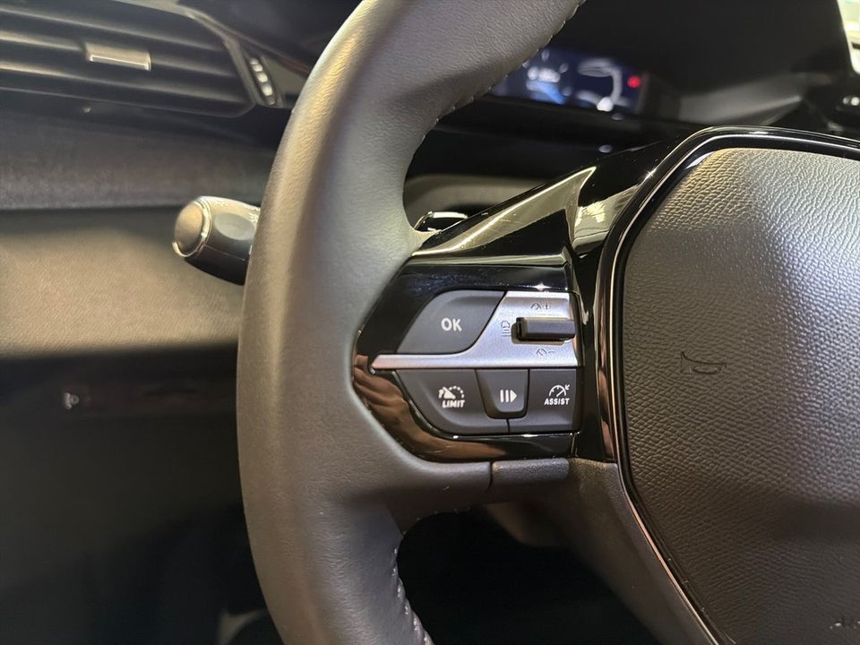 Peugeot 308 1,5 BlueHDi 130 Allure Pack SW EAT8 5d
