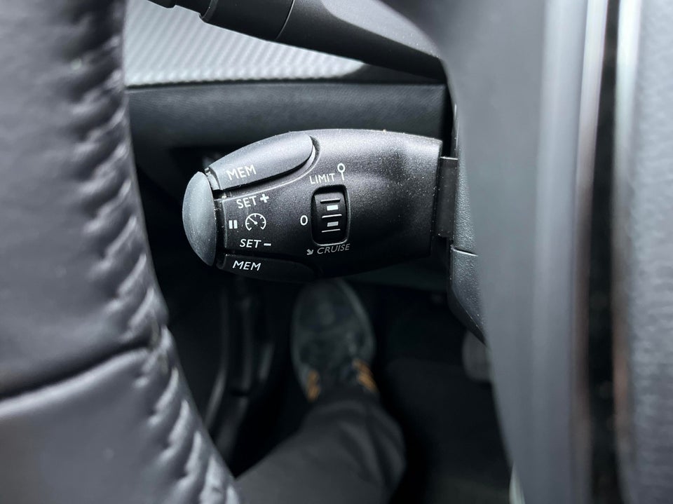 Peugeot e-2008 54 Style 5d