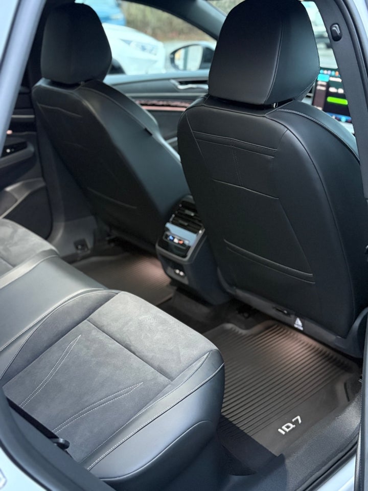 VW ID.7 77 Pro Tourer 5d