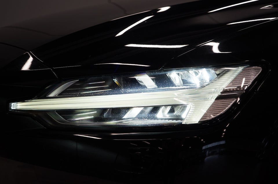 Volvo V60 2,0 D4 190 Momentum aut. 5d
