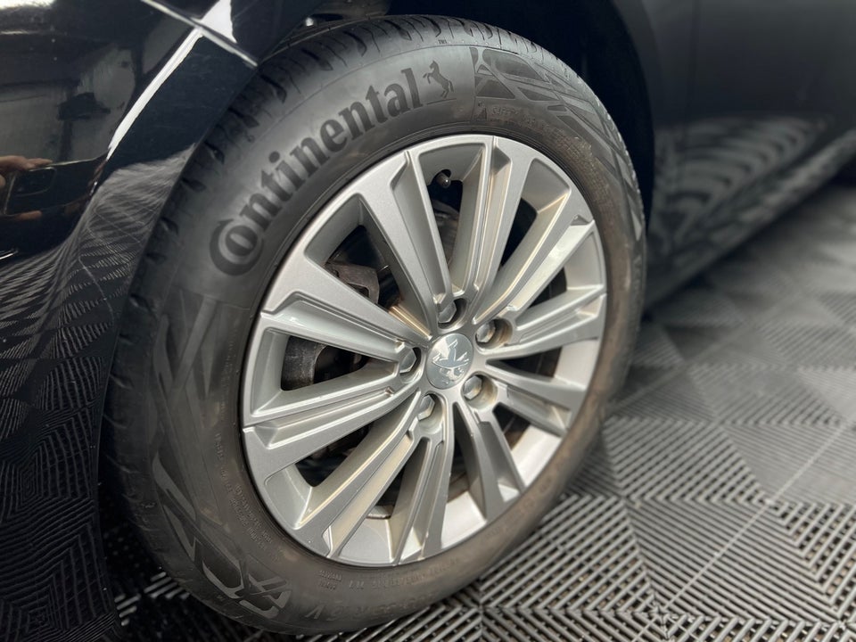 Peugeot 308 1,6 BlueHDi 120 Allure Sky SW EAT6 5d