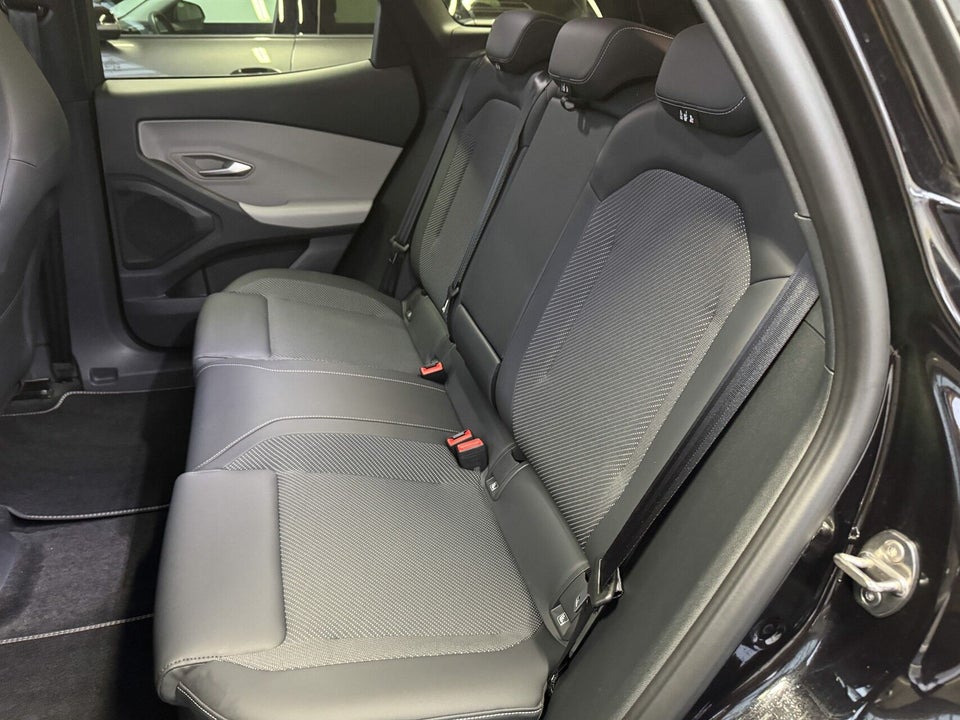 Ford Explorer 82 Select Extended Range 5d