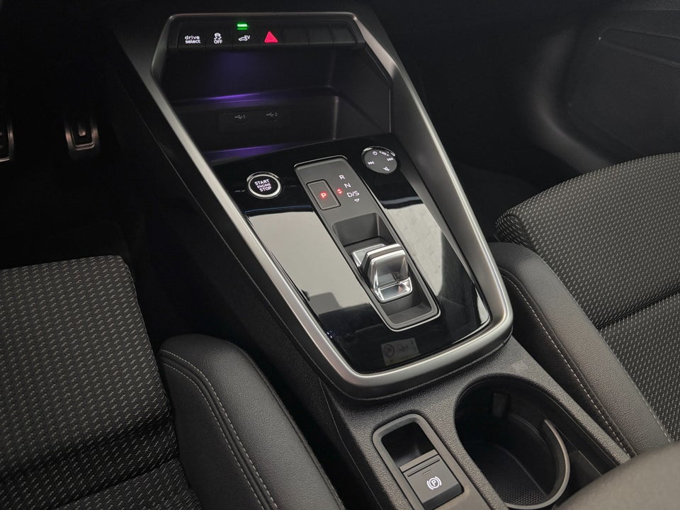 Audi A3 40 TFSi e S-line Sportback S-tr. 5d