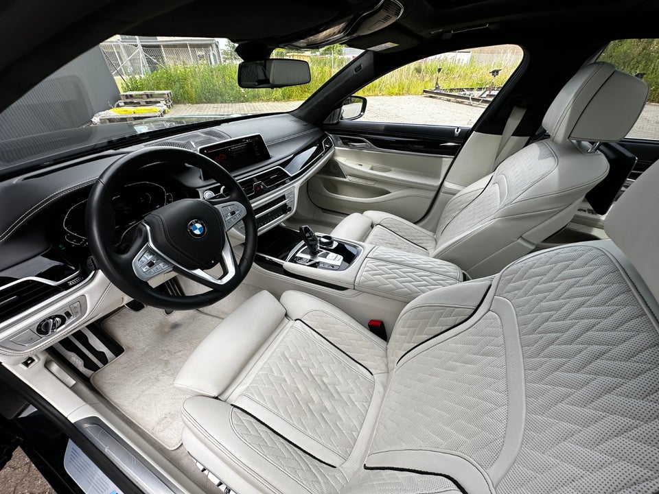 BMW 745Le 3,0 M-Sport aut. 4d