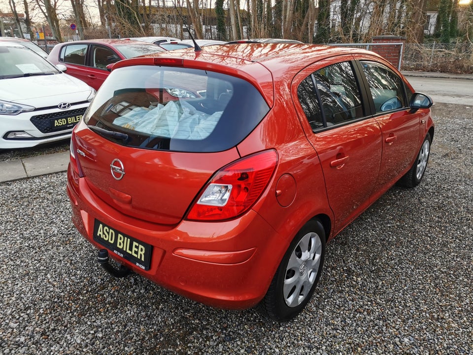 Opel Corsa 1,4 16V Cosmo 5d