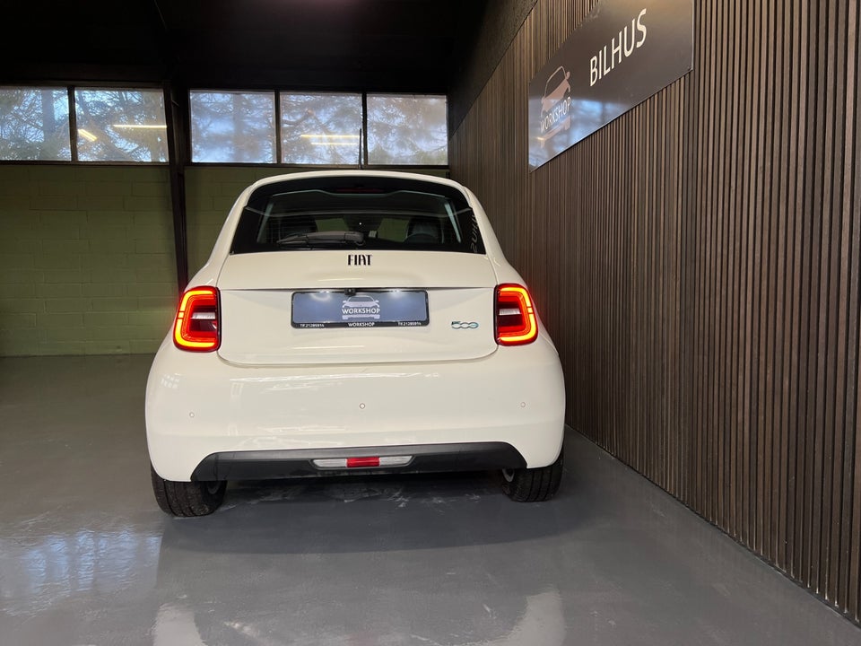 Fiat 500e 42 Icon 3d