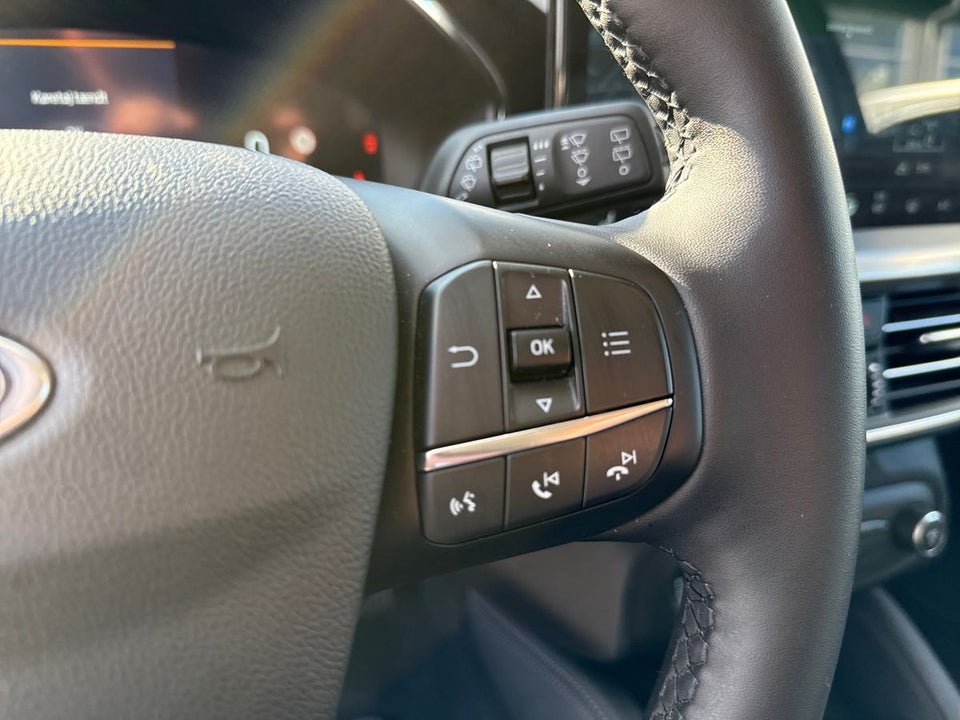 Ford Focus 1,0 EcoBoost mHEV Titanium X 5d