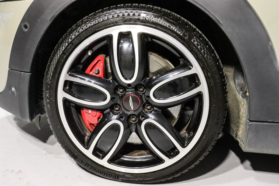 MINI Cooper S 2,0 JC Works Cabriolet aut. 2d