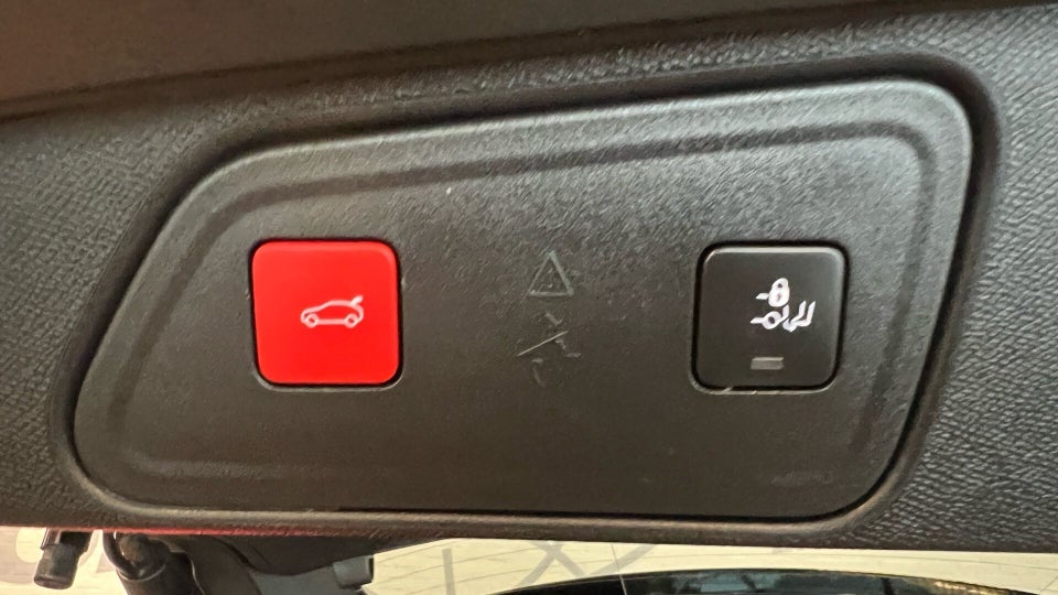 Peugeot 3008 1,6 Hybrid First GT EAT8 5d
