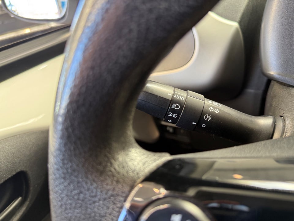 Citroën C1 1,2 PureTech Feel 5d