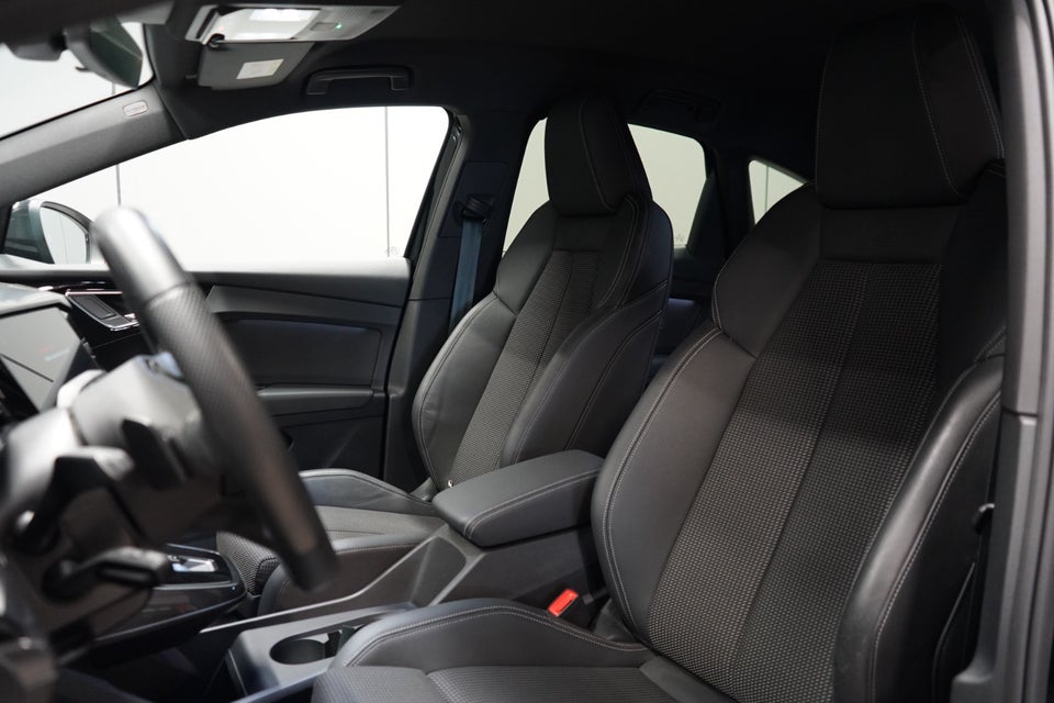 Audi Q4 e-tron 35 S-line Sportback 5d