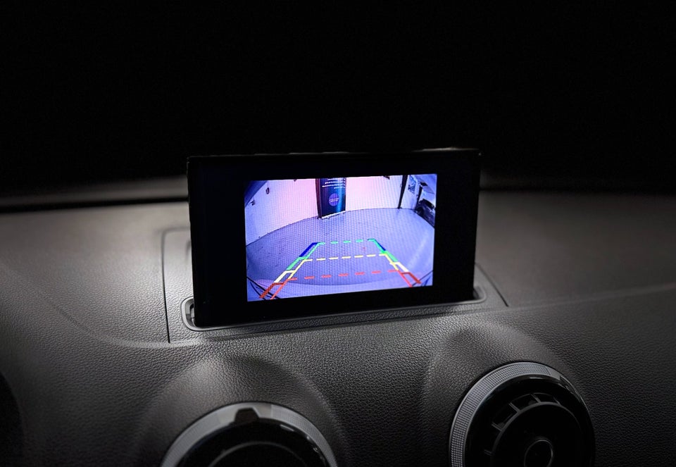 Audi A3 1,4 TFSi 140 Ambition 4d