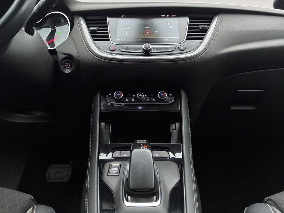 Opel Grandland X 1,6 Hybrid4 Cosmo Prestige aut. 5d