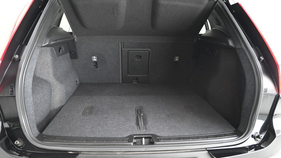 Volvo EX40 Twin Black Edition 5d