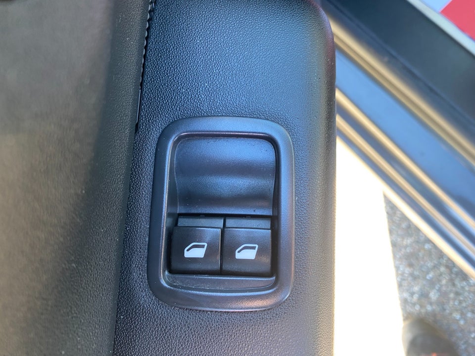 Citroën C3 1,2 PureTech 82 Iconic LTD 5d