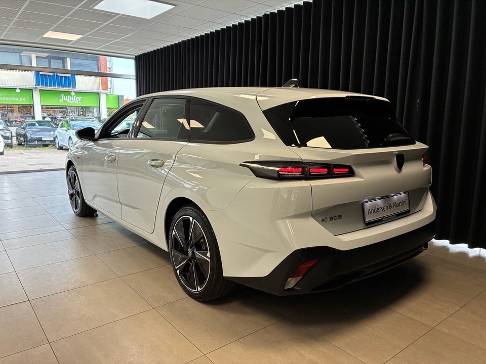 Peugeot e-308 54 Style SW 5d