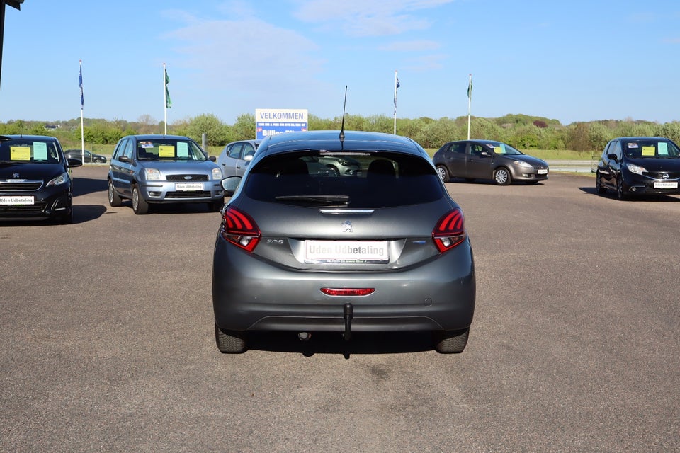 Peugeot 208 1,6 BlueHDi 100 Allure Sky 5d