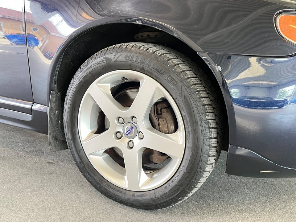 Volvo V70 3,2 Summum aut. 5d