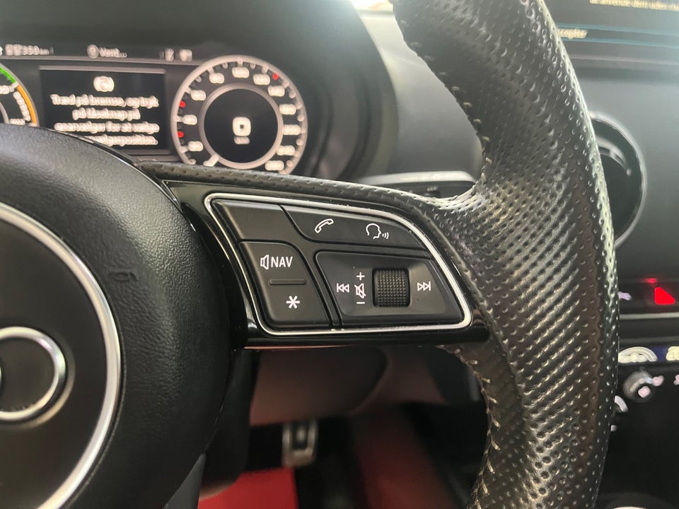 Audi A3 1,4 e-tron S-line Sportback S-tr. 5d