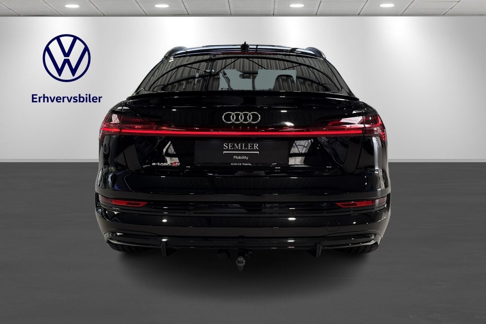 Audi e-tron S quattro Van 5d