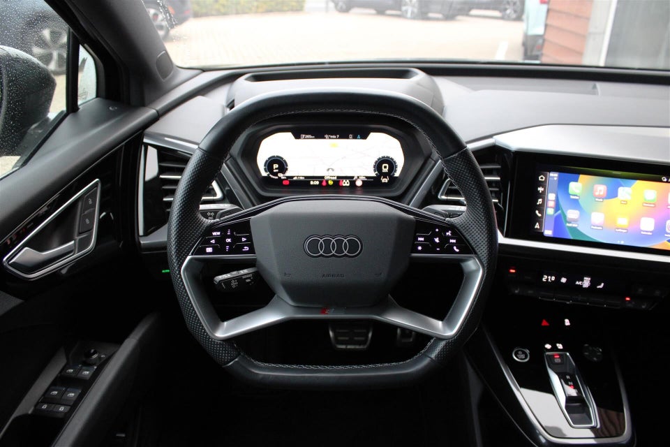 Audi Q4 e-tron 40 S-line 5d