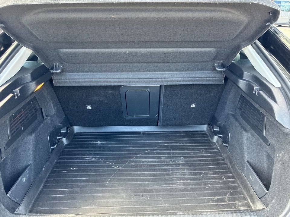 Citroën C4 1,2 PureTech 130 Shine EAT8 5d