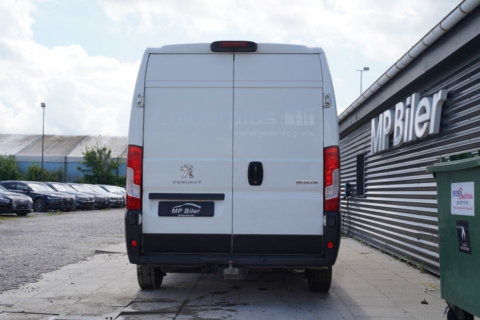 Peugeot Boxer 333 2,0 BlueHDi 130 L3H2 Premium