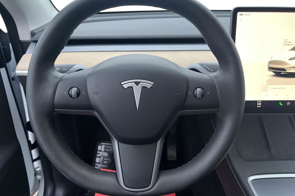 Tesla Model Y Long Range AWD 5d