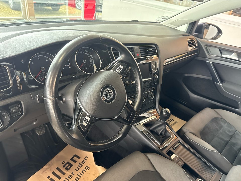 VW Golf VII 1,6 TDi 105 Comfortline Variant BMT Van 5d