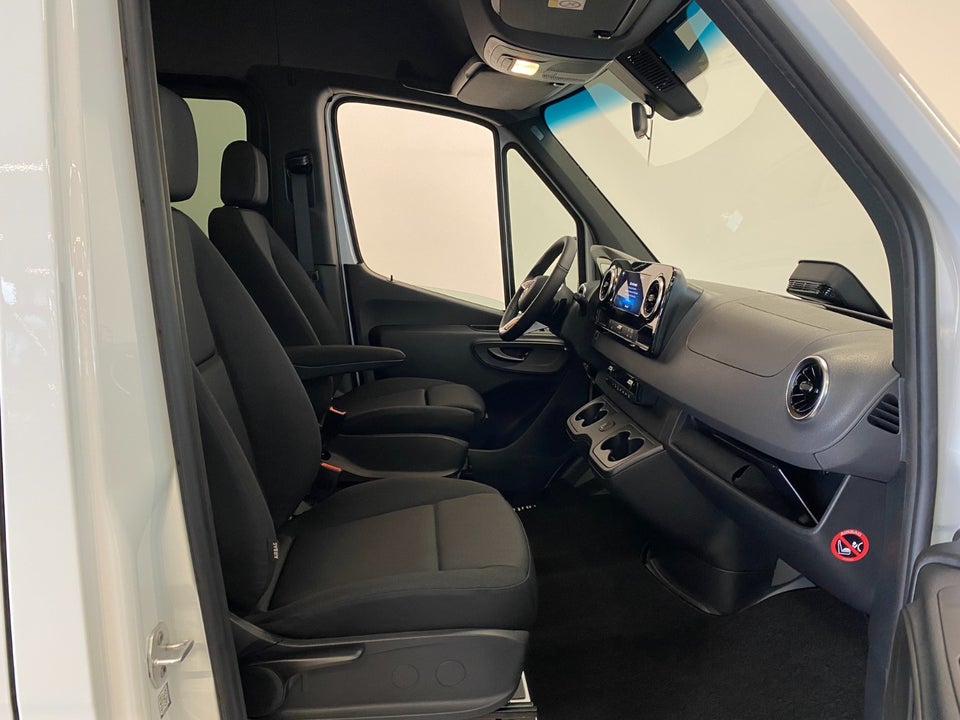 Mercedes Sprinter 317 2,0 CDi A2 Tourer PRO aut. RWD