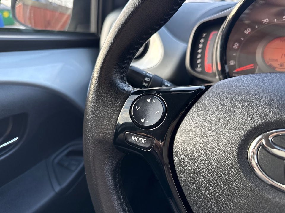 Toyota Aygo 1,0 VVT-i x-pression 5d