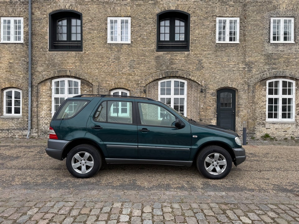 Mercedes ML320 3,2 aut. 5d