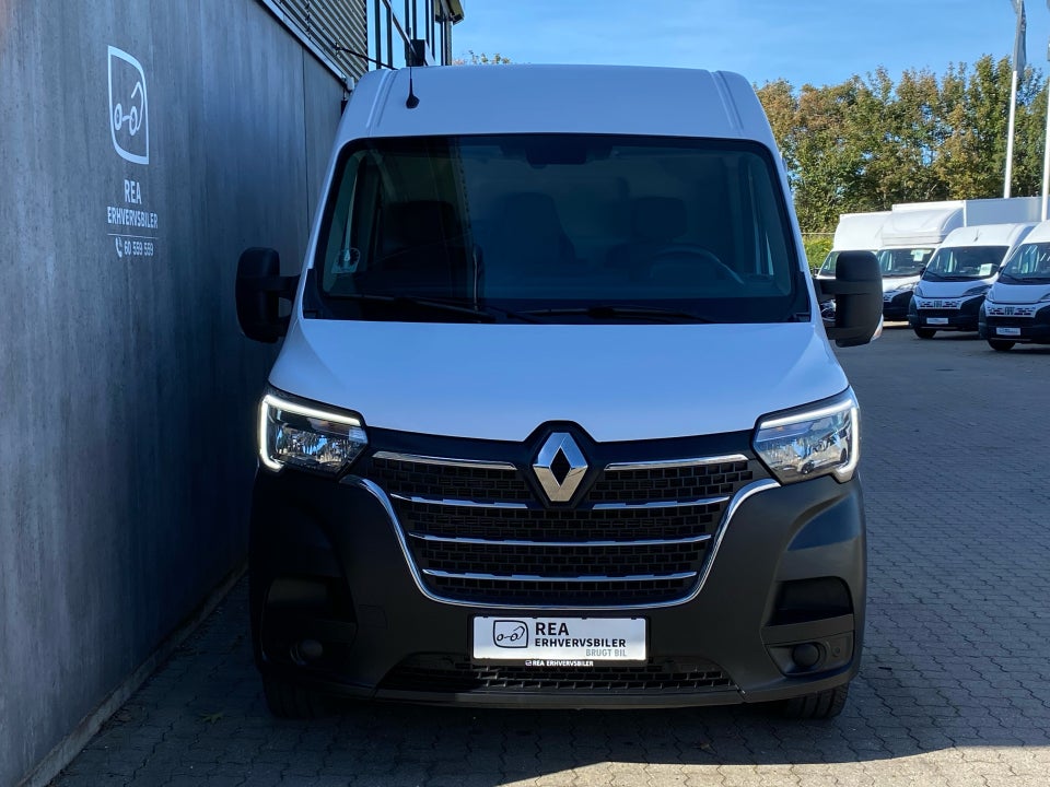 Renault Master III T33 2,3 dCi 145 L2H2 Kassevogn