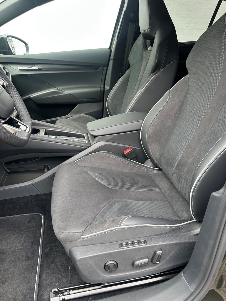 Skoda Enyaq 85 iV Sportline Maxx 5d