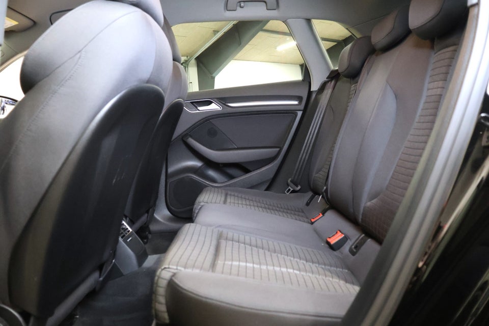 Audi A3 40 TFSi S-line Sportback quattro S-tr. 5d