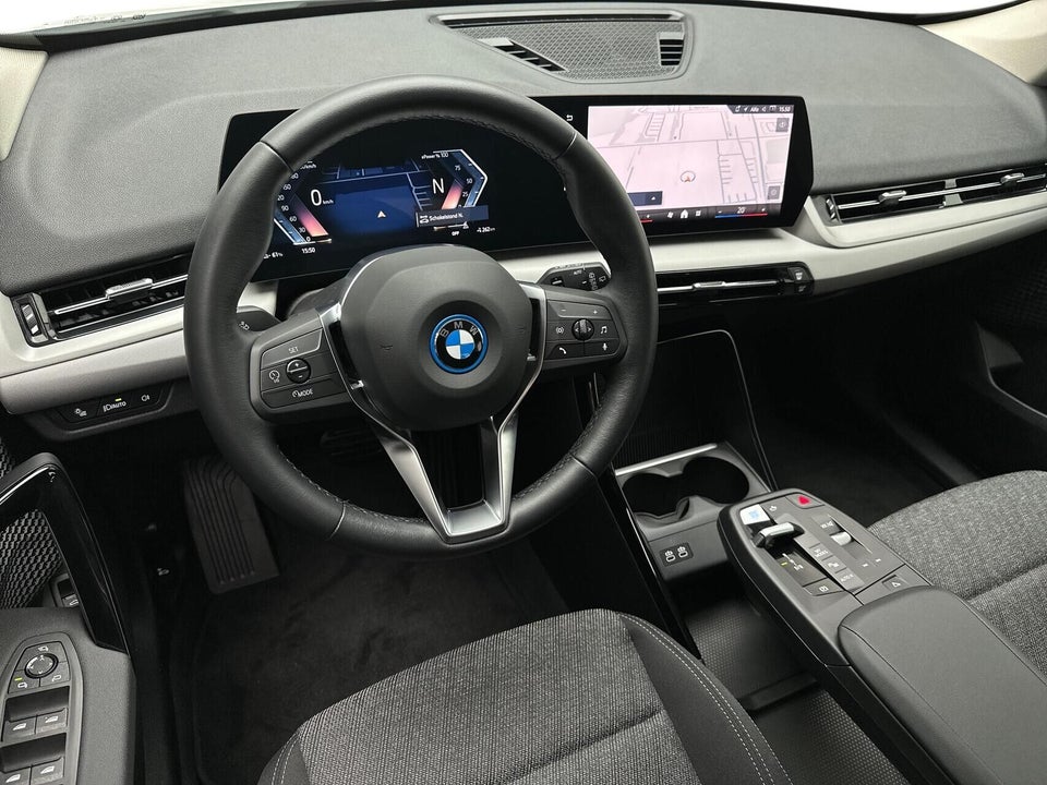 BMW iX1 eDrive20 X-Line 5d