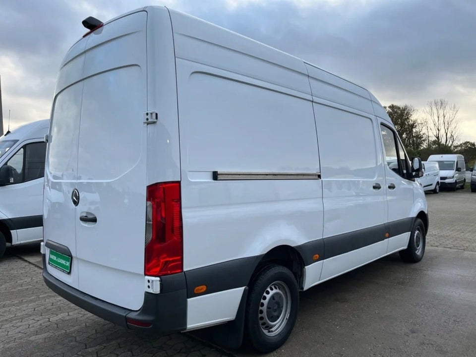 Mercedes Sprinter 316 2,2 CDi A2 Kassevogn aut. RWD