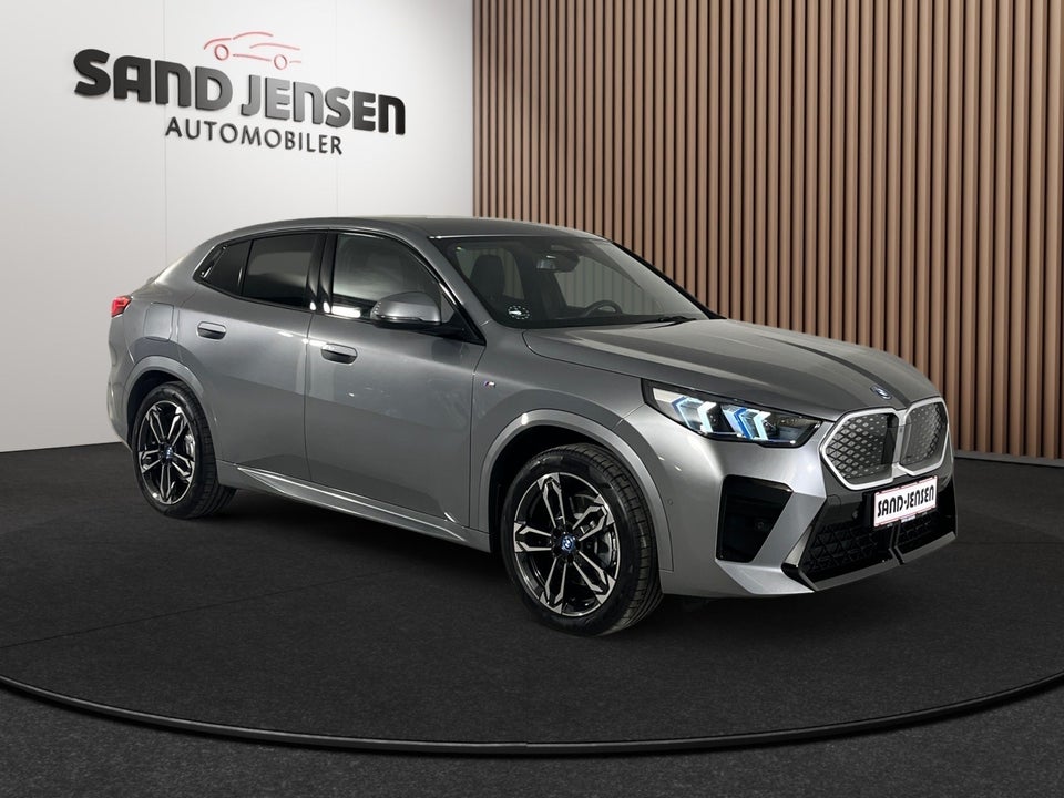 BMW iX2 xDrive30 M-Sport 5d