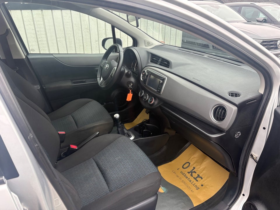 Toyota Yaris 1,0 VVT-i T2 Touch 5d