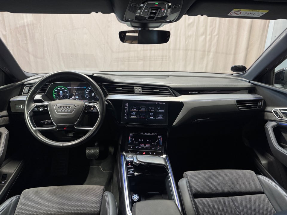 Audi e-tron 55 S-line quattro 5d