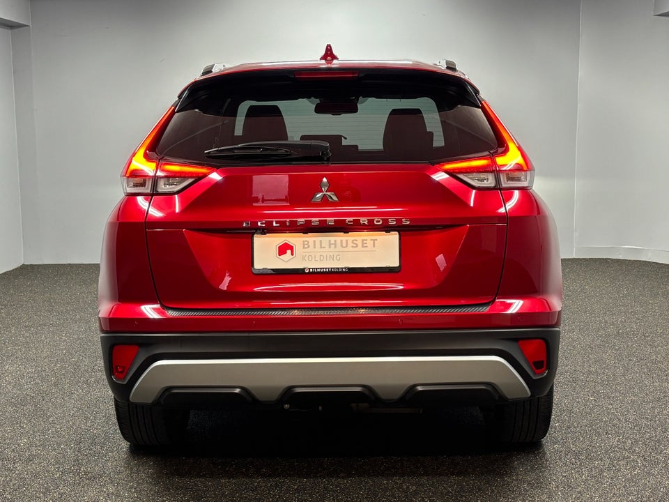 Mitsubishi Eclipse Cross 2,4 PHEV Intense CVT 4WD 5d