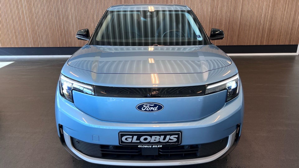 Ford Explorer 77 Premium Extended Range 5d