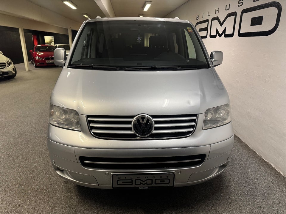 VW Multivan 2,5 TDi 130 Basis 7prs 5d