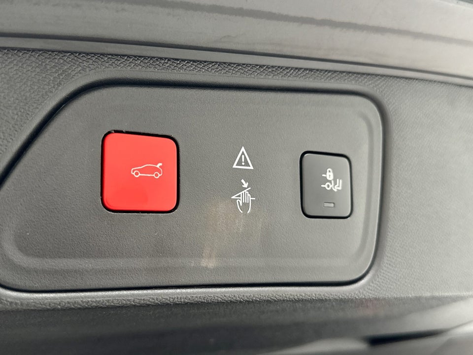 Peugeot 3008 1,5 BlueHDi 130 Allure Limited EAT8 5d