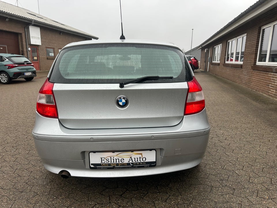 BMW 120i 2,0 Advantage aut. 5d
