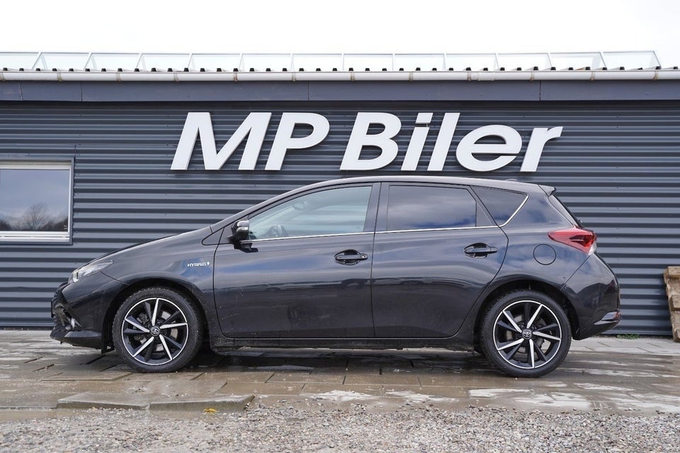 Toyota Auris 1,8 Hybrid H2 Selected CVT 5d