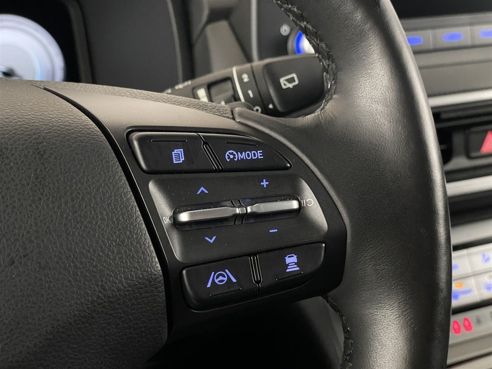 Hyundai Kona 64 EV Essential 5d