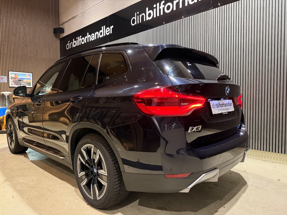 BMW iX3 Charged 5d