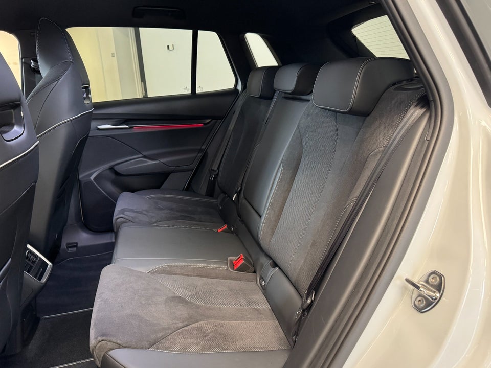 Skoda Elroq 85 iV Sportline 5d