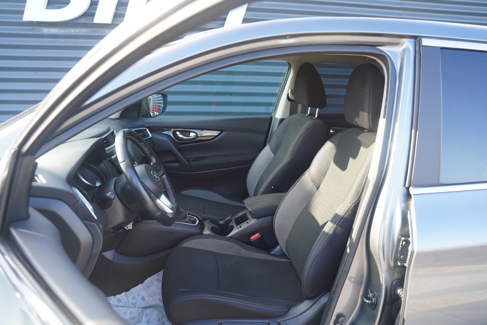 Nissan Qashqai 1,6 dCi 130 N-Connecta X-tr. 5d